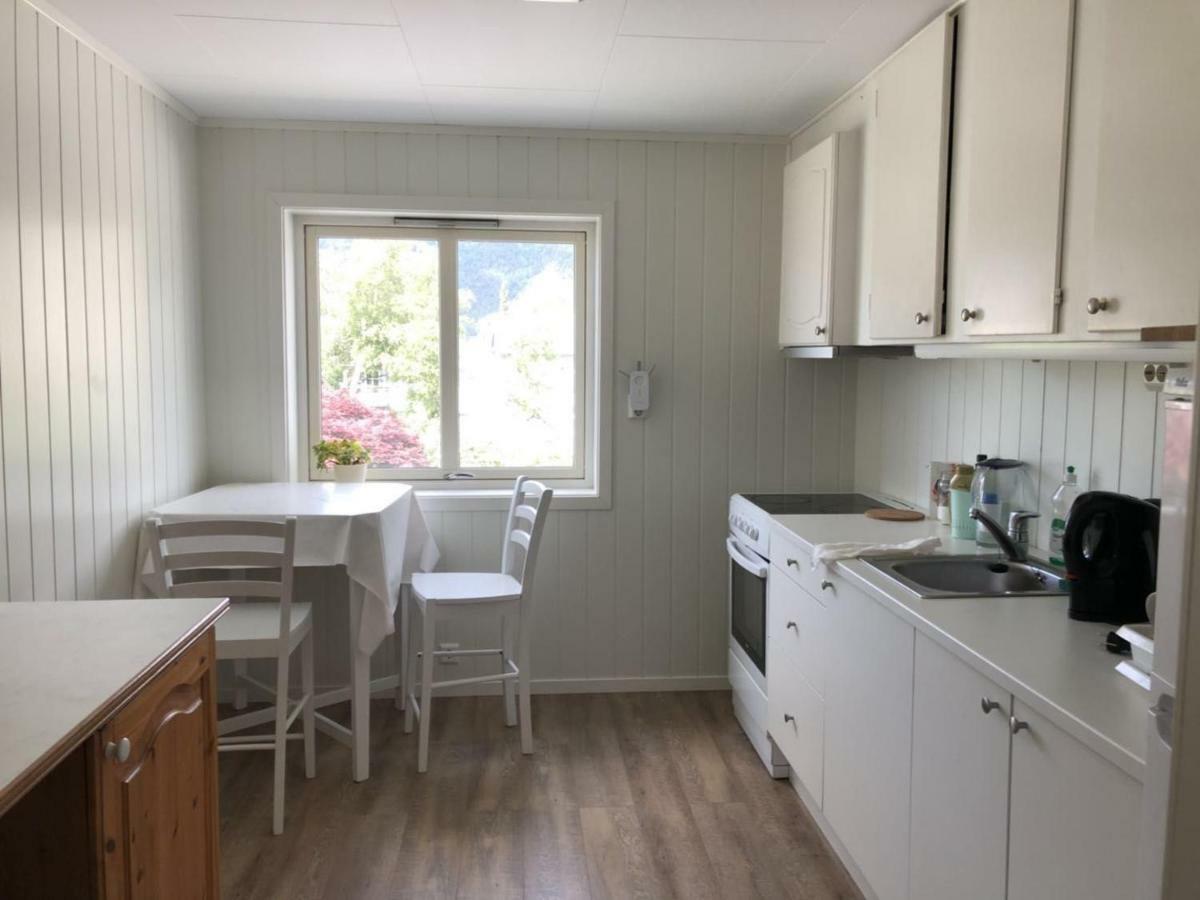 Apartament Andalsnes Gustehouse Zewnętrze zdjęcie