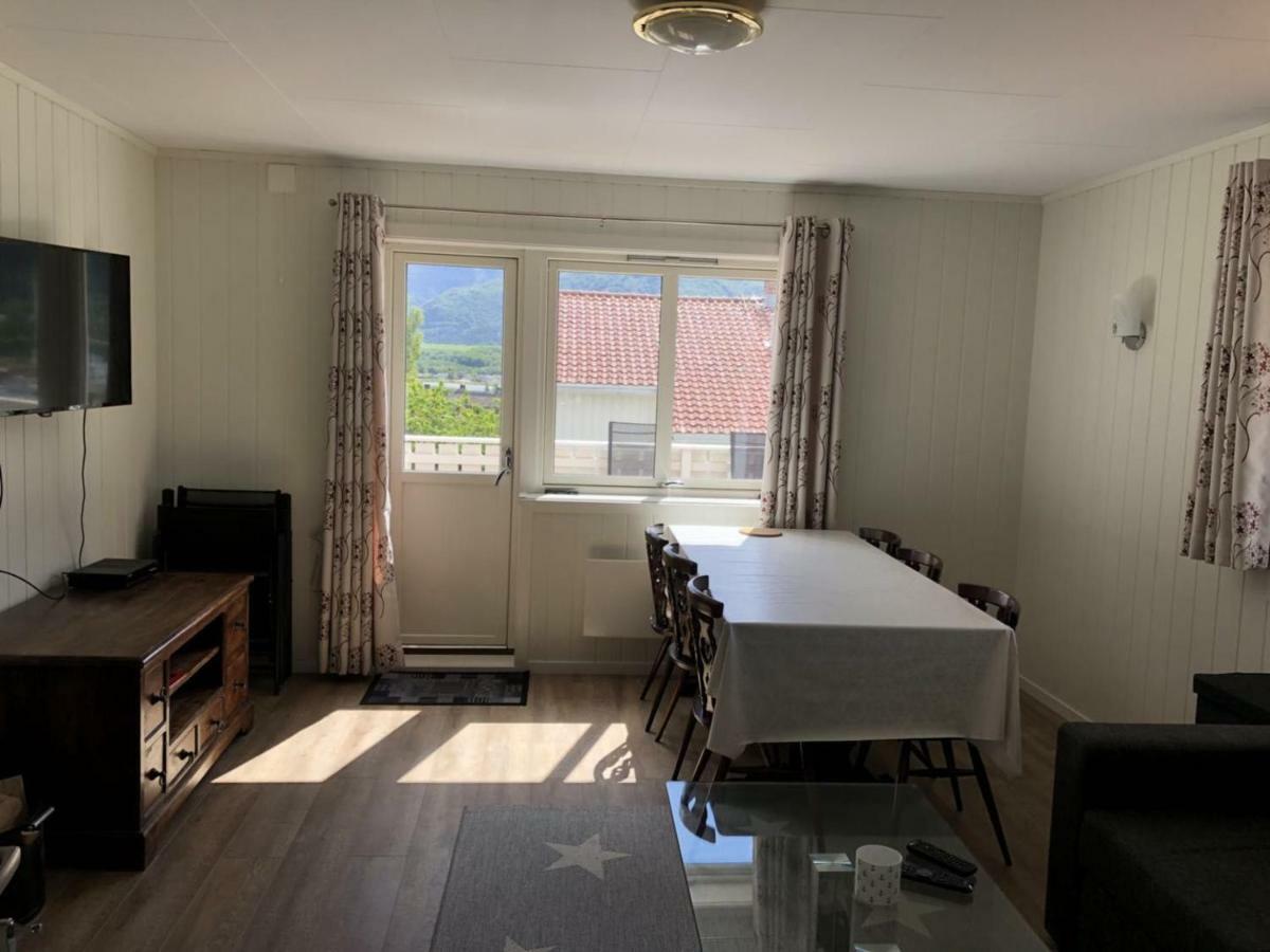 Apartament Andalsnes Gustehouse Zewnętrze zdjęcie